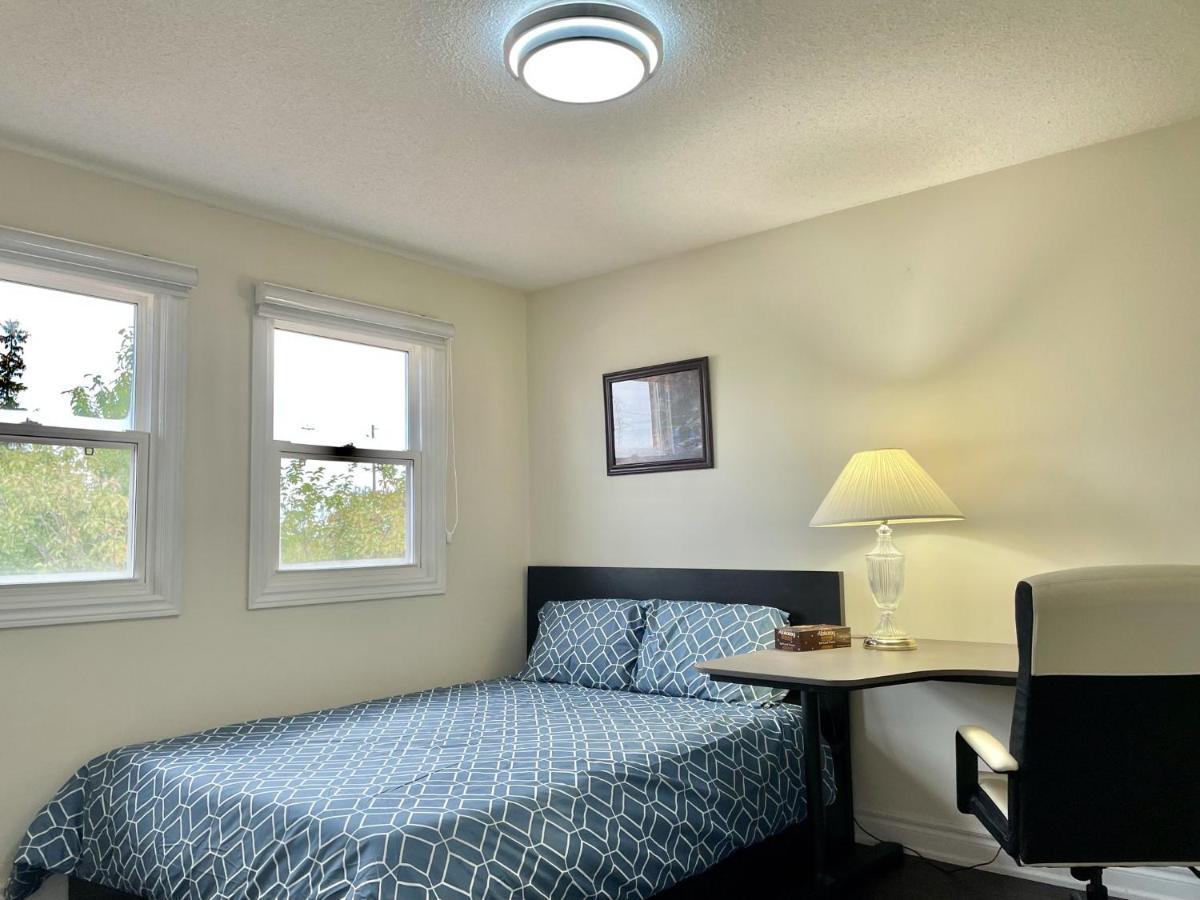 77 Nice And Warm Series Rooms Торонто Экстерьер фото