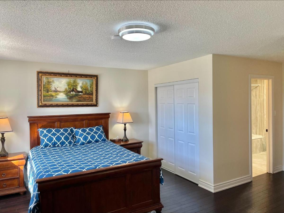 77 Nice And Warm Series Rooms Торонто Экстерьер фото