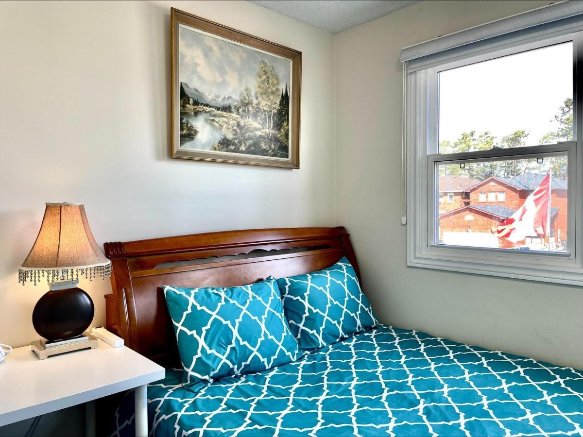 77 Nice And Warm Series Rooms Торонто Экстерьер фото